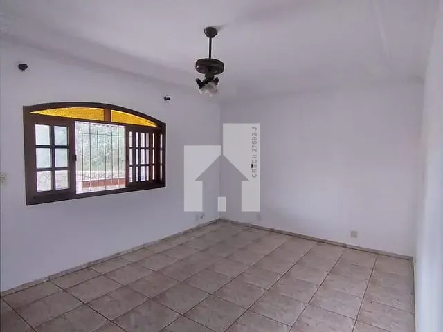 Casa com 180m² 3 quartos e 2 banheiros, à venda, no bairro Jardim Esplanada em Jundiaí