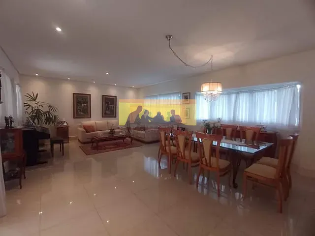 Casa com 900m² 3 quartos e 6 banheiros, à venda, no bairro Chácara Santa Margarida em Campinas