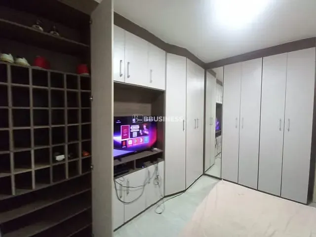 Casa com 180m² 3 quartos e 4 banheiros, à venda, no bairro Parque Jóquei Club em Campos dos Goytacazes