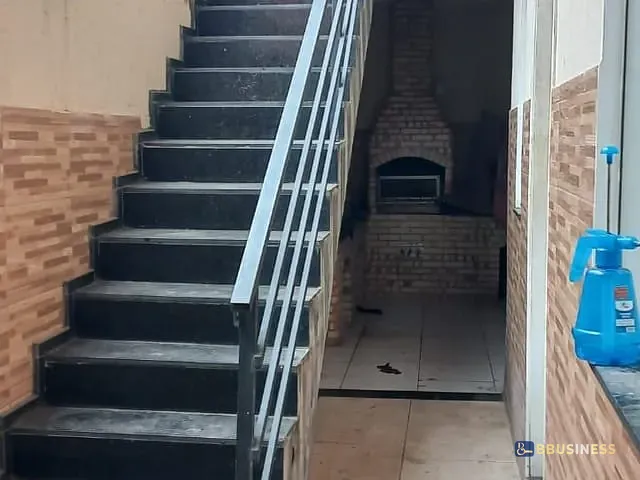 Casa com 180m² 3 quartos e 4 banheiros, à venda, no bairro Parque Jóquei Club em Campos dos Goytacazes