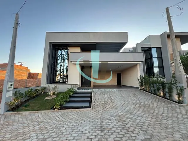 Casa com 250m² 3 quartos e 3 banheiros, à venda, no bairro Residencial Tivoli em Araraquara