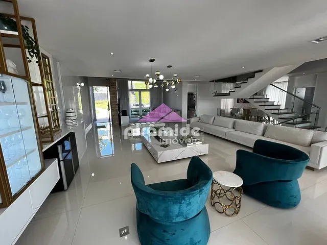 Casa com 720m² 4 quartos e 5 banheiros, à venda, no bairro Urbanova em São José dos Campos