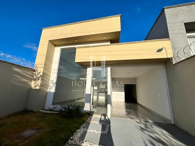 Casa com 225m² 3 quartos e 2 banheiros, à venda, no bairro Residencial Center Ville em Goiânia