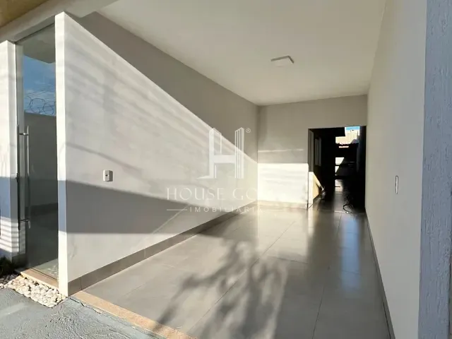 Casa com 225m² 3 quartos e 2 banheiros, à venda, no bairro Residencial Center Ville em Goiânia