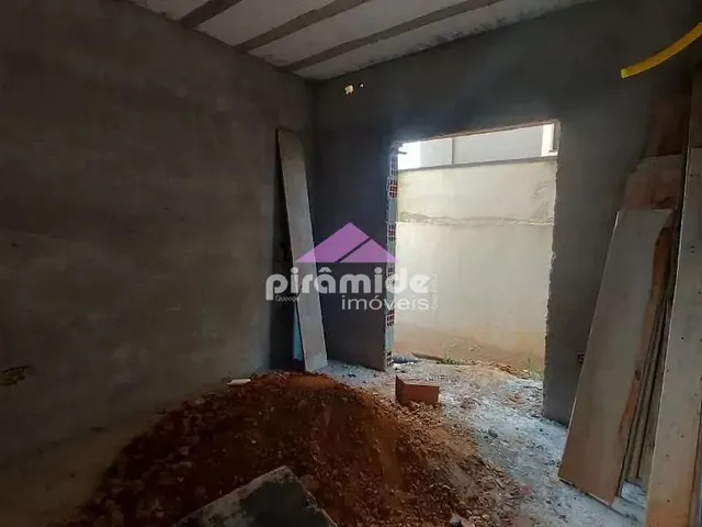 Casa com 250m² 4 quartos e 4 banheiros, à venda, no bairro Condomínio Residencial Mantiqueira em São José Dos Campos