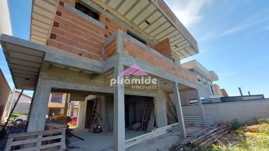 Casa, 4 quartos, 240 m² - Foto 1