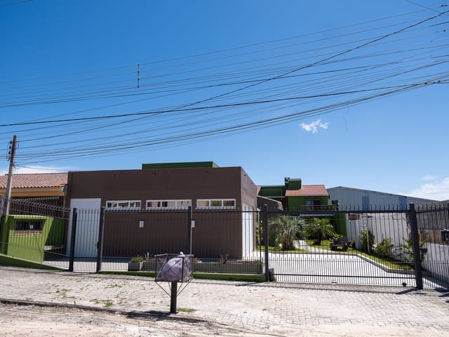 Casa com 800m² 5 quartos e 4 banheiros, à venda, no bairro Fragata em Pelotas