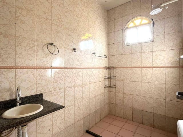 Casa 2 quartos e 1 banheiro, à venda, no bairro Parque Jóquei Club em Campos dos Goytacazes