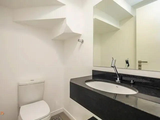 Casa com 143m² 3 quartos e 3 banheiros, para alugar, no bairro Santa Felicidade em Curitiba