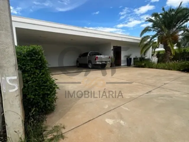 Casa com 1600m² 4 quartos e 6 banheiros, à venda, no bairro Loteamento São Pedro em Jaguariúna