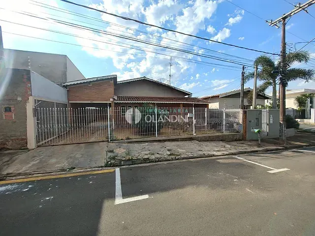 Casa com 377m² 3 quartos e 2 banheiros, para alugar, no bairro Centro em Artur Nogueira