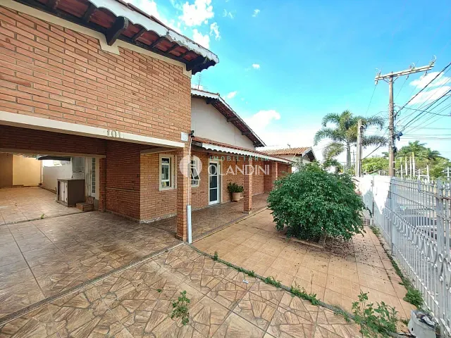 Casa com 377m² 3 quartos e 2 banheiros, para alugar, no bairro Centro em Artur Nogueira
