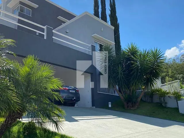 Casa com 1037m² 3 quartos e 4 banheiros, à venda ou para alugar, no bairro Caxambu em Jundiaí