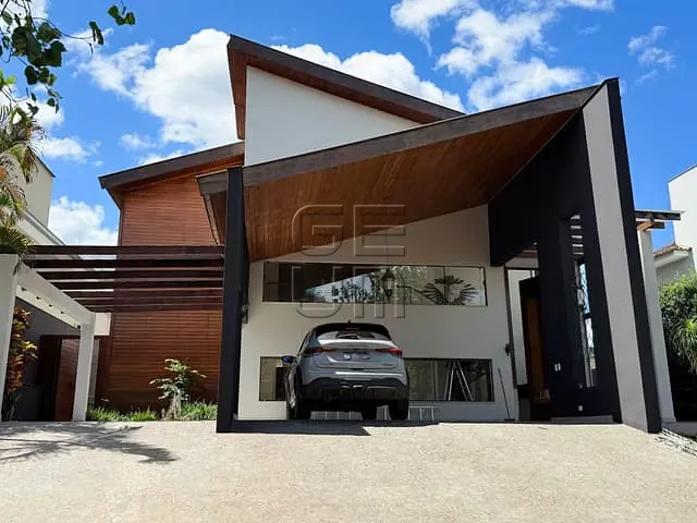 Casa com 500m² 4 quartos e 6 banheiros, à venda, no bairro Esperança em Londrina