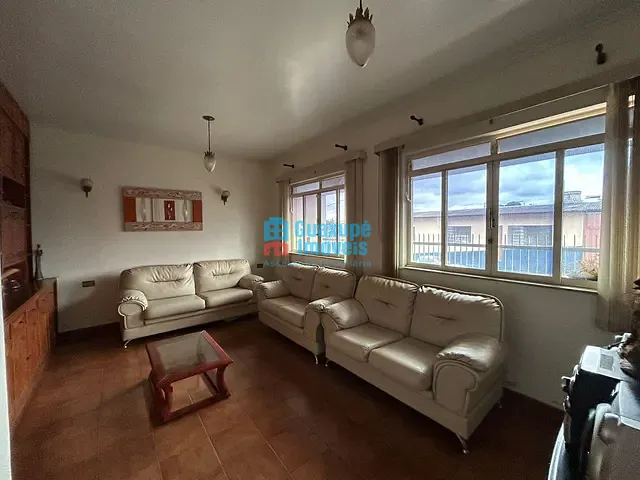 Casa com 660m² 5 quartos e 7 banheiros, à venda, no bairro Jardim Planalto em Guaxupé