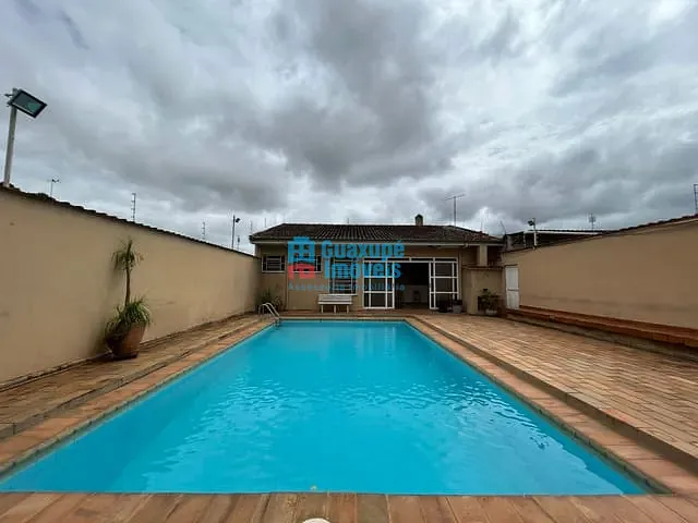 Casa com 660m² 5 quartos e 7 banheiros, à venda, no bairro Jardim Planalto em Guaxupé