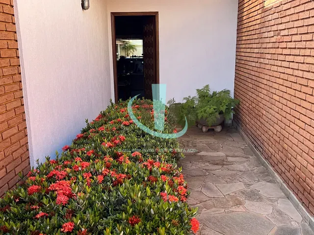 Casa com 684m² 3 quartos e 4 banheiros, à venda ou para alugar, no bairro Centro em Araraquara