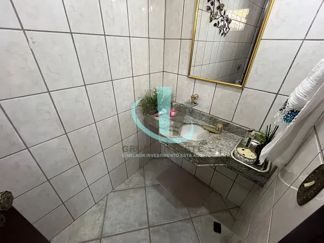 Casa com 684m² 3 quartos e 4 banheiros, à venda ou para alugar, no bairro Centro em Araraquara