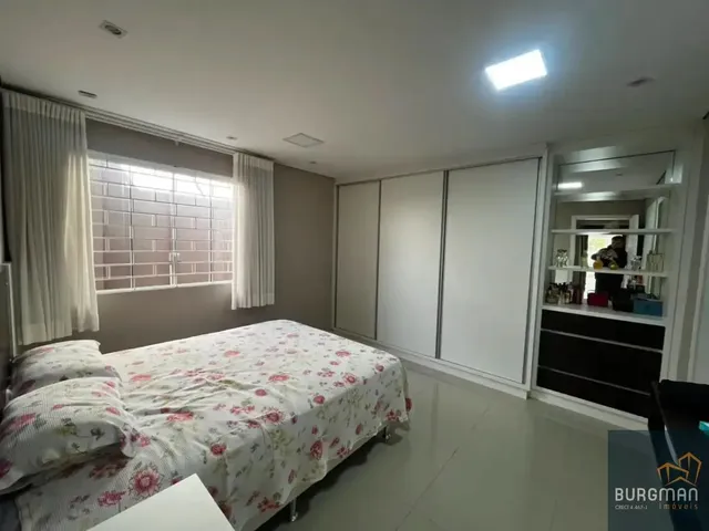 Casa com 550m² 3 quartos e 3 banheiros, à venda, no bairro Cajuru em Curitiba
