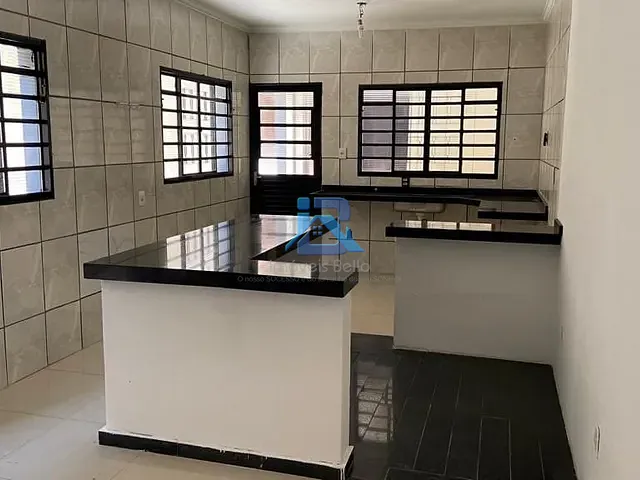 Casa com 125m² 3 quartos e 1 banheiro, à venda ou para alugar, no bairro Parque da Colina em Itatiba