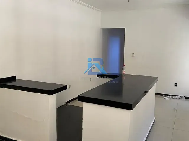 Casa com 125m² 3 quartos e 1 banheiro, à venda ou para alugar, no bairro Parque da Colina em Itatiba