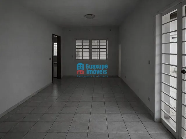Casa 3 quartos e 3 banheiros, à venda, no bairro Residencial Nova Floresta em Guaxupé
