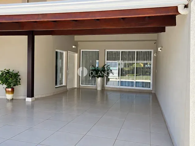 Casa com 600m² 3 quartos e 4 banheiros, à venda, no bairro Jardim Holanda em Holambra