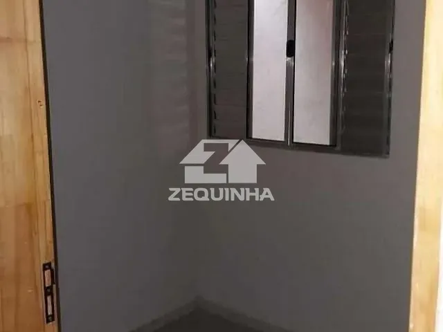 Casa com 40m² 1 quarto e 1 banheiro, para alugar, no bairro Cid das Flores em Osasco