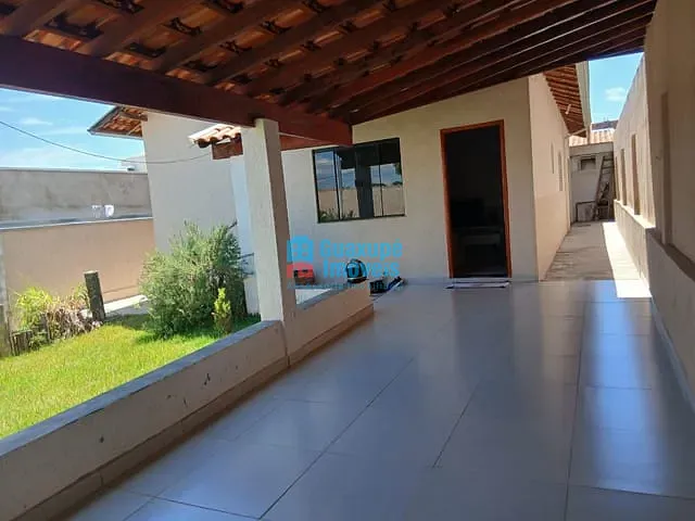Casa 3 quartos e 3 banheiros, à venda, no bairro Jardim Ouro Verde em Guaxupé
