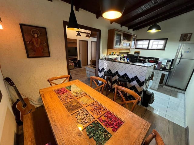 Foto do Casa - Casa à venda no Laranjal, Pelotas, RS – 115 m², 2 quartos (1 suíte), piscina, área gourmet, lareira e muito conforto a apenas 500m da Lagoa! | UP Imóveis