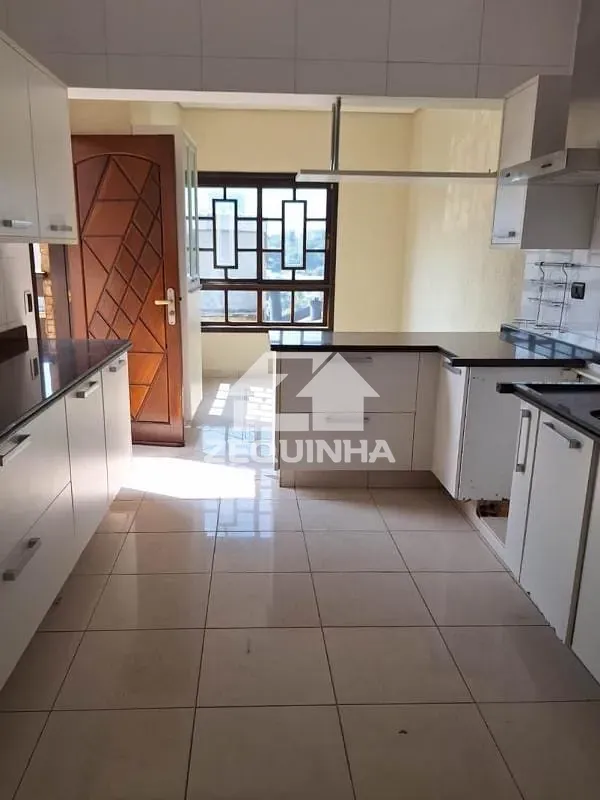 Casa, 3 quartos, 300 m² - Foto 13