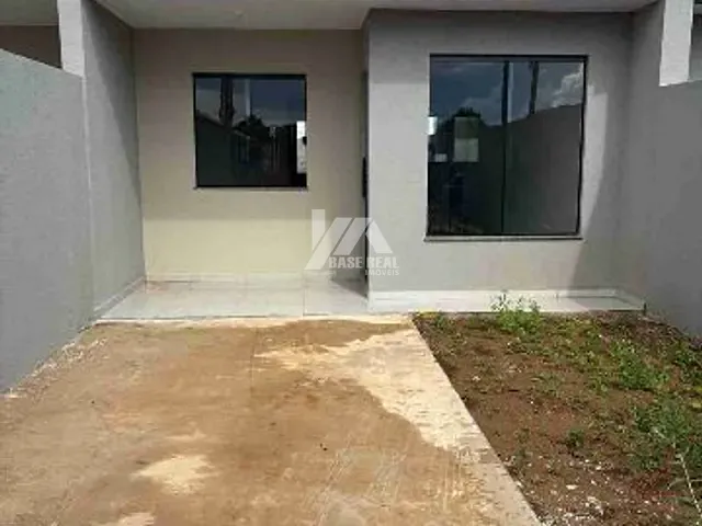 Casa 2 quartos e 1 banheiro, à venda, no bairro Centro em Ponta Grossa