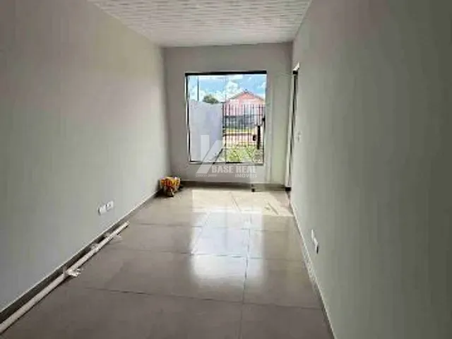 Casa 2 quartos e 1 banheiro, à venda, no bairro Centro em Ponta Grossa
