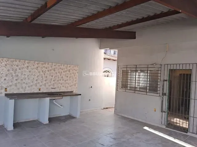 Casa 3 quartos e 2 banheiros, à venda, no bairro São Francisco de Itabapoana/RJ em São Francisco de Itabapoana