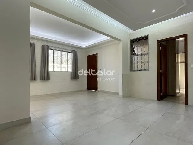 Casa com 190m² 4 quartos e 6 banheiros, para alugar, no bairro Planalto em Belo Horizonte