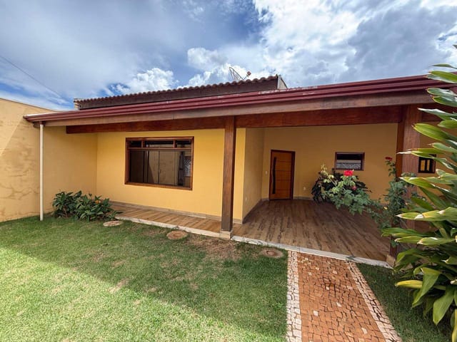 Foto do Casa - Espaçosa Casa para Locação com 4 Dormitórios no Parque dos Servidores, Paulínia, SP - Conforto e Versatilidade Esperam por Você! | Hermes Imóveis