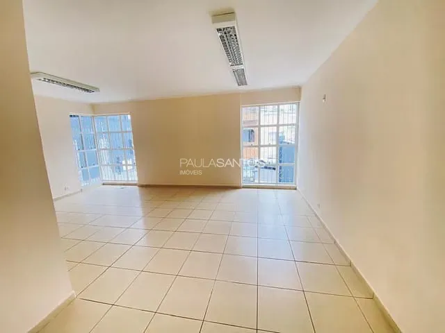 Casa com 270m², à venda ou para alugar, no bairro Centro em Sorocaba