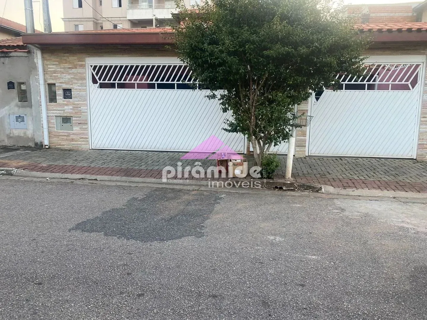 Casa, 3 quartos, 190 m² - Foto 2