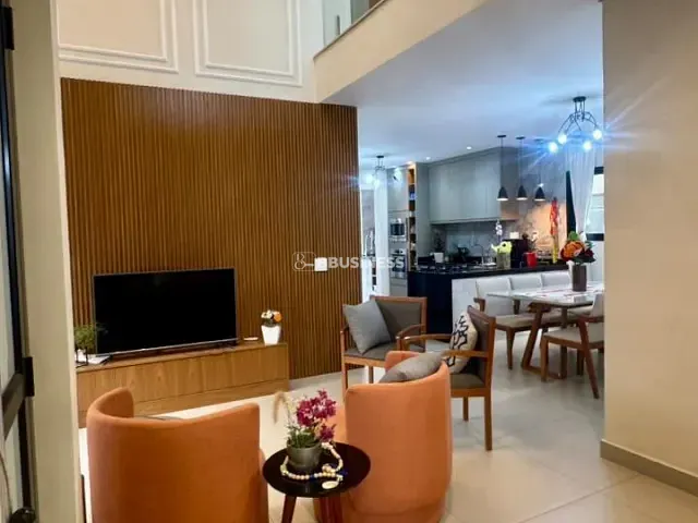 Casa 4 quartos e 6 banheiros, à venda, no bairro Swiss Park em Campinas