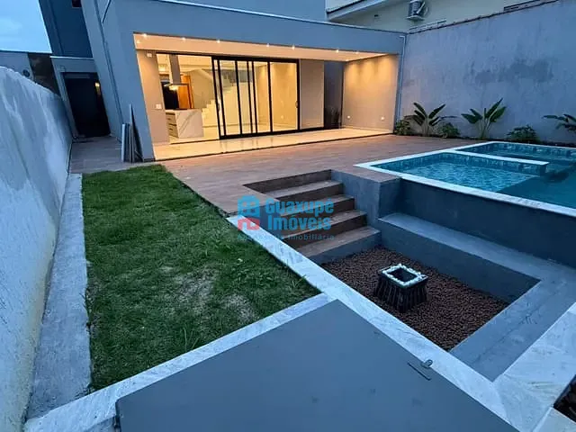 Casa com 250m² 3 quartos e 3 banheiros, à venda, no bairro Jardim Ouro Verde em Guaxupé