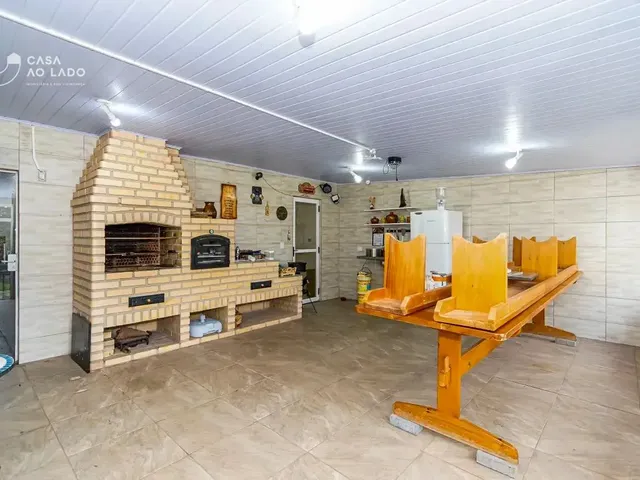 Casa 3 quartos e 4 banheiros, para alugar, no bairro Boa Vista em Curitiba