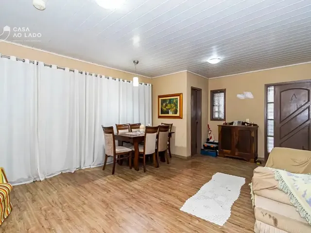 Casa 3 quartos e 4 banheiros, para alugar, no bairro Boa Vista em Curitiba
