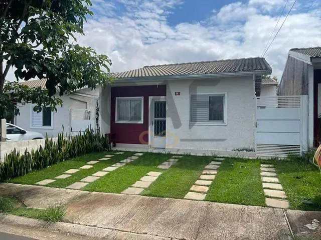 Casa 2 quartos e 2 banheiros, à venda ou para alugar, no bairro Condomínio Vila das Tulipas em Holambra