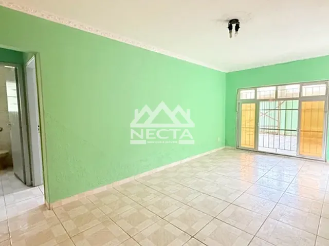 Casa com 228m² 2 quartos e 2 banheiros, à venda, no bairro Praia das Palmeiras em Caraguatatuba