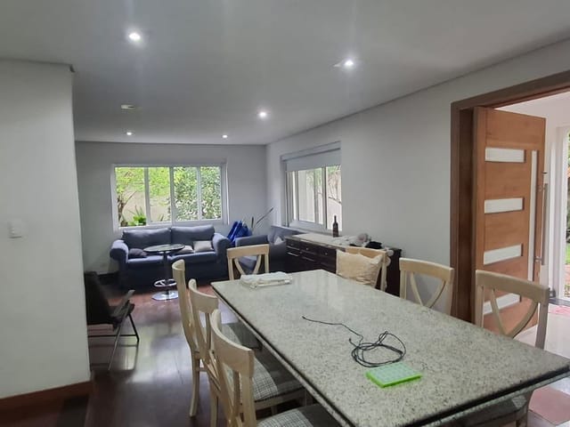 Casa com 450m² 4 quartos e 6 banheiros, à venda, no bairro Vila Suzana em São Paulo