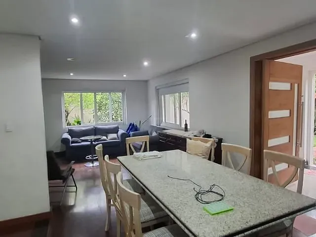 Casa com 450m² 4 quartos e 6 banheiros, à venda, no bairro Vila Suzana em São Paulo