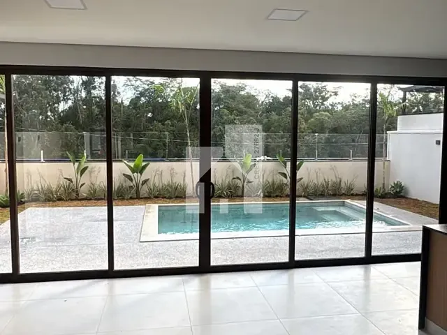 Casa com 300m² 3 quartos e 4 banheiros, à venda, no bairro São Venâncio em Itupeva