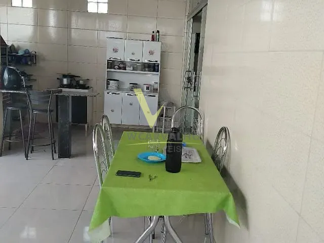 Casa com 200m² 3 quartos e 2 banheiros, à venda, no bairro Residencial Vale do Sol em Anápolis