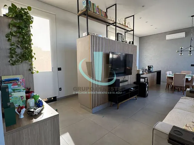 Casa com 445m² 3 quartos e 5 banheiros, à venda, no bairro Residencial e Comercial Quinta das Laranjeiras em Araraquara