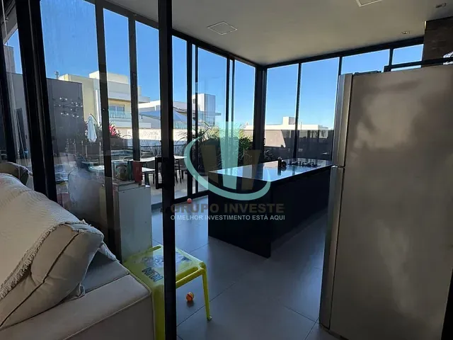 Casa com 445m² 3 quartos e 5 banheiros, à venda, no bairro Residencial e Comercial Quinta das Laranjeiras em Araraquara
